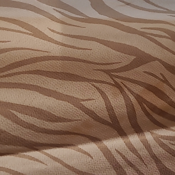 Tiger stripe skirt - Picture 2 of 7